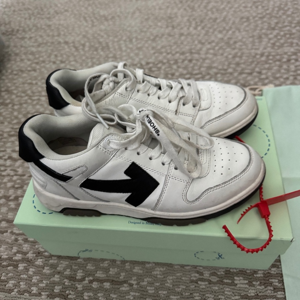 Off-White OOO Out of office "White Black" Sneakers-size 9 (EU 39)